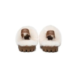 UGG Enfants pantoufles à bretelles en laine de mouton Suzie Le léopard
