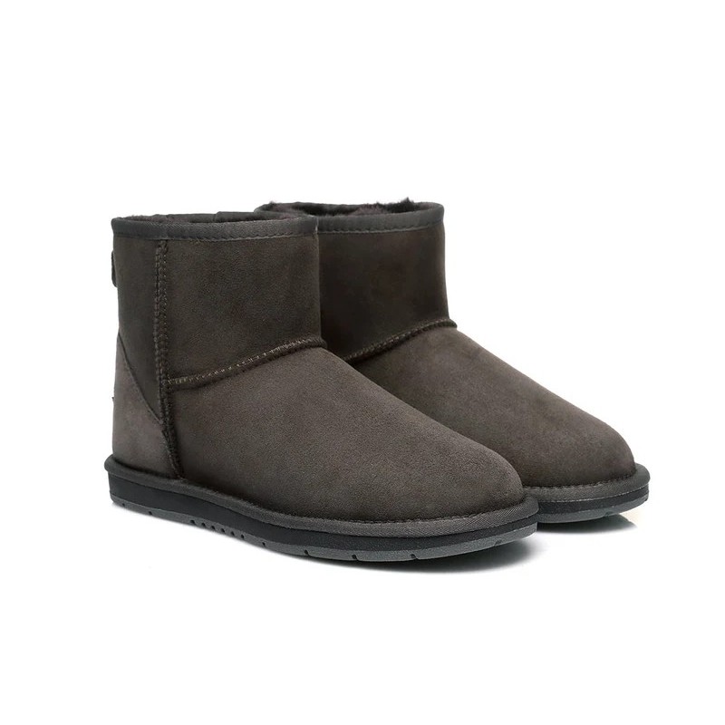 UGG Enfants bottes en laine de mouton Mini Classic chocolat