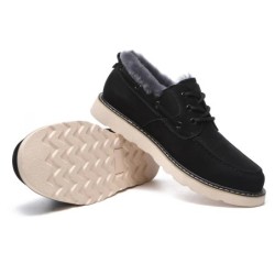 Everau hommes en peau de mouton mocassins à lacets Trekker noir
